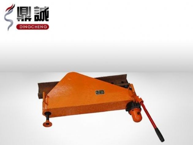 點擊查看詳細信息<br>標題：垂直液壓彎軌機 閱讀次數(shù)：4509