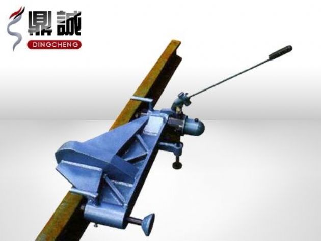點擊查看詳細信息<br>標題：水平液壓彎軌機 閱讀次數(shù)：4927